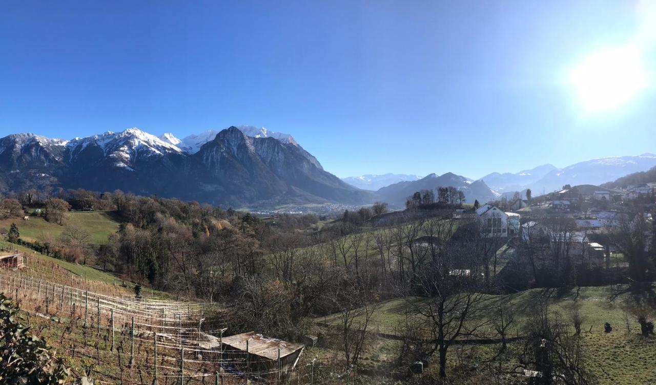 Atelier 67 Bed and Breakfast Obersaxen Εξωτερικό φωτογραφία